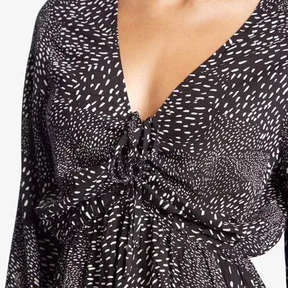 NWT Roxy Spirit Awakes Black and White Polka Dot Spring Patterned Romper Size M - Picture 2 of 11
